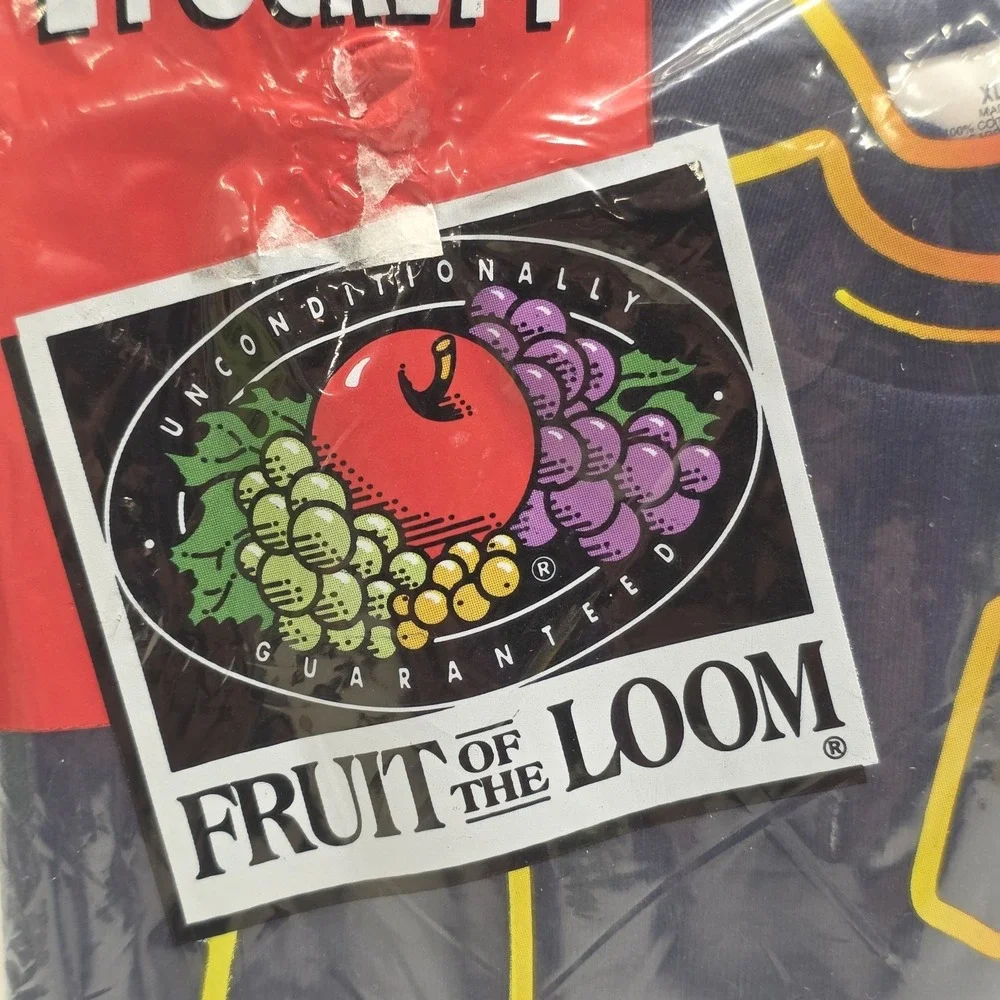 Vintage 1995 NEW 2 Fruit of the Loom Mens XL Pocket-T Shirts Navy Blue USA